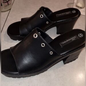 Womens Black Sandles
